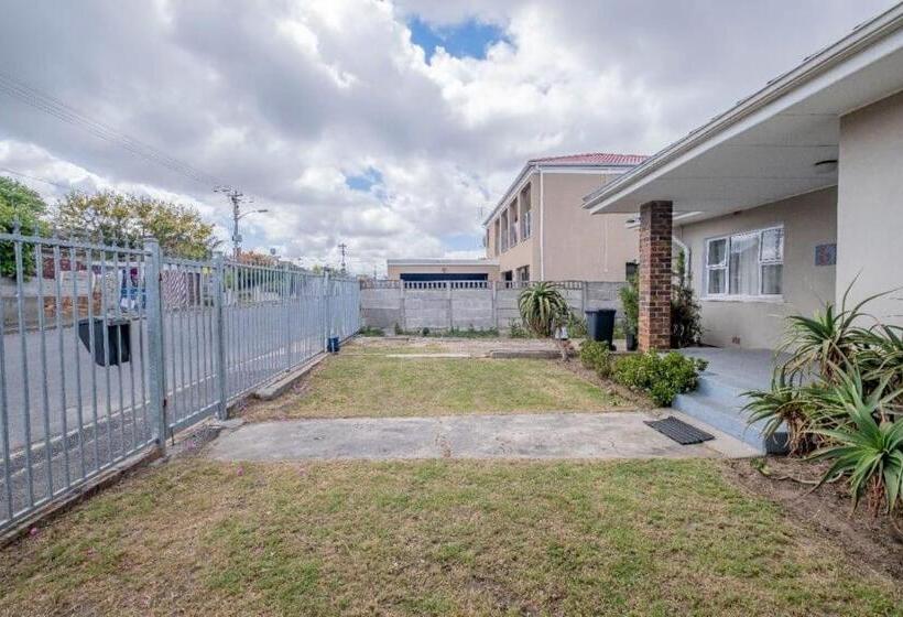 펜션 Oakdale Guest House