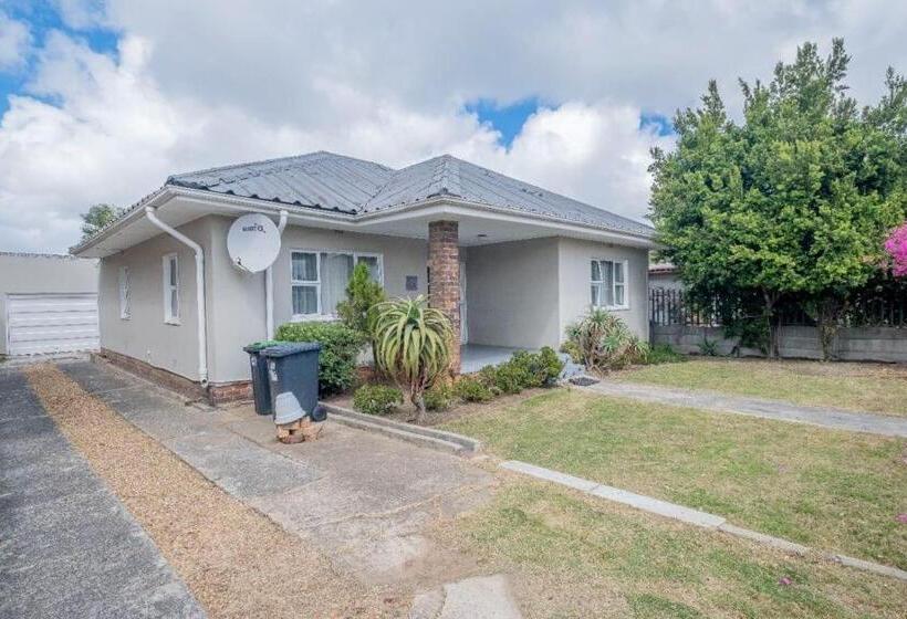 펜션 Oakdale Guest House