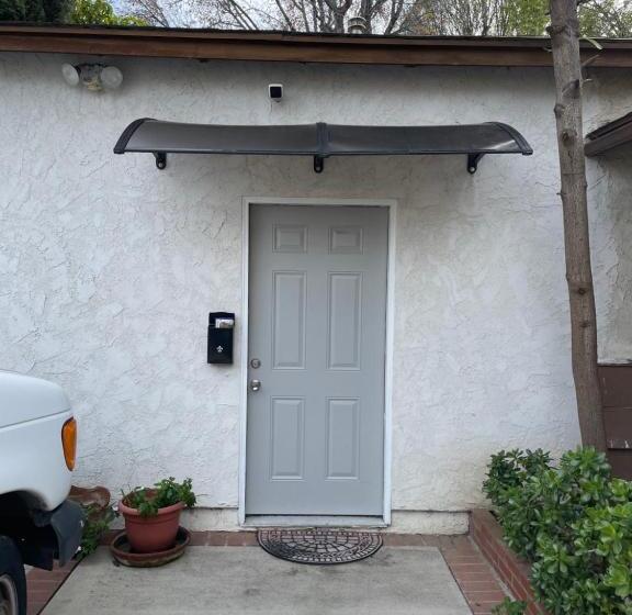 פנסיון Orchard House