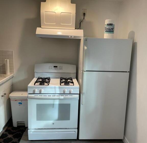 פנסיון Orchard House