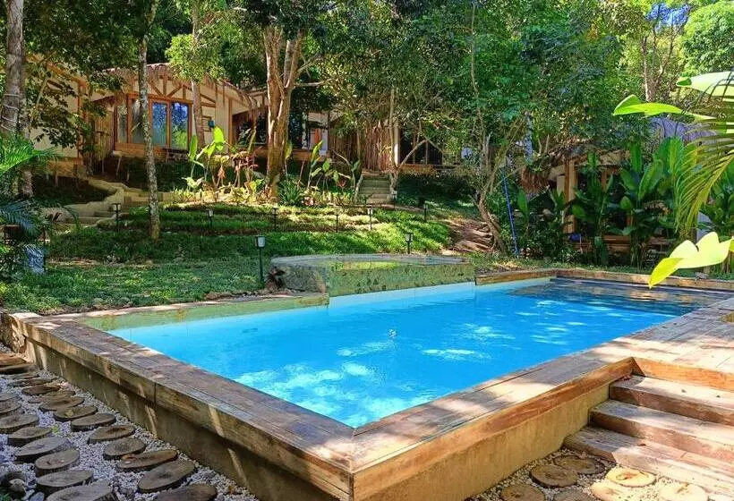 リゾートホテル Kawai Duli Bungalows 1