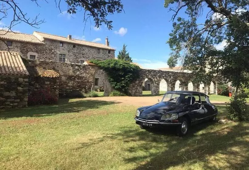 Aamiaismajoitus (B&B) Abbaye De Capservy