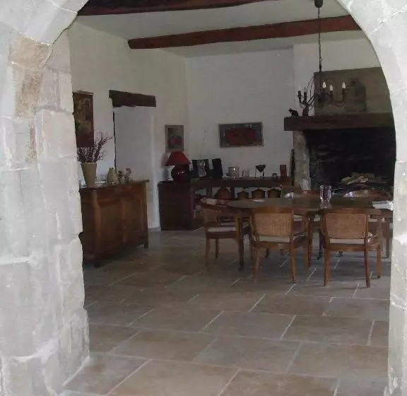 Aamiaismajoitus (B&B) Abbaye De Capservy