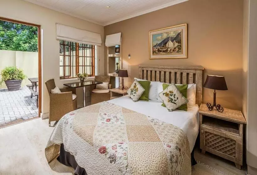 تختخواب و صبحانه Algoa Guest House Summerstrand