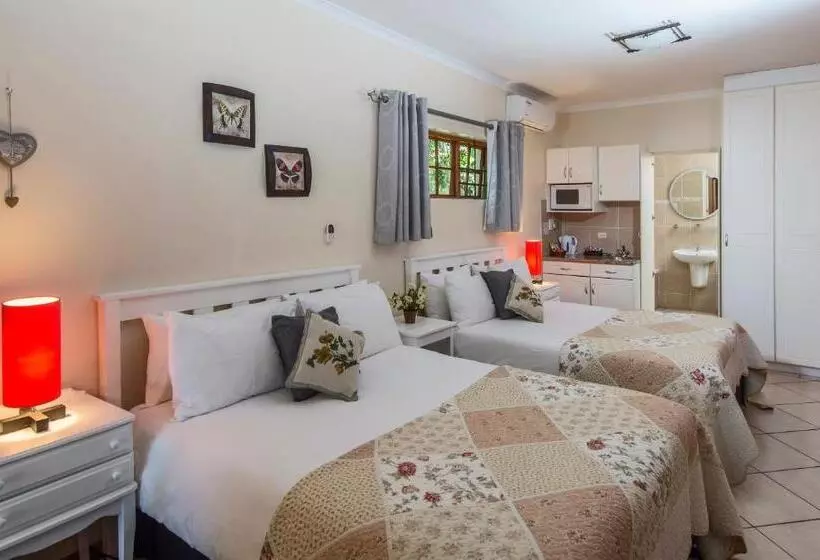 تختخواب و صبحانه Algoa Guest House Summerstrand