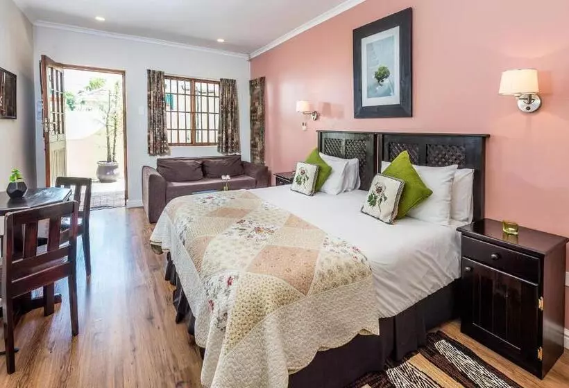 تختخواب و صبحانه Algoa Guest House Summerstrand