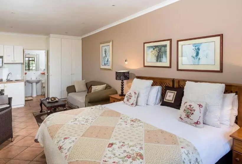 تختخواب و صبحانه Algoa Guest House Summerstrand