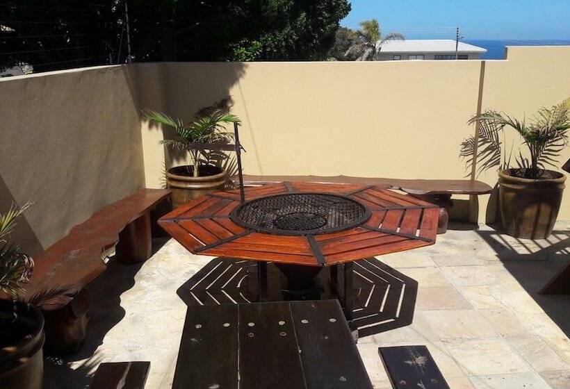 تختخواب و صبحانه Anchorage Guest House