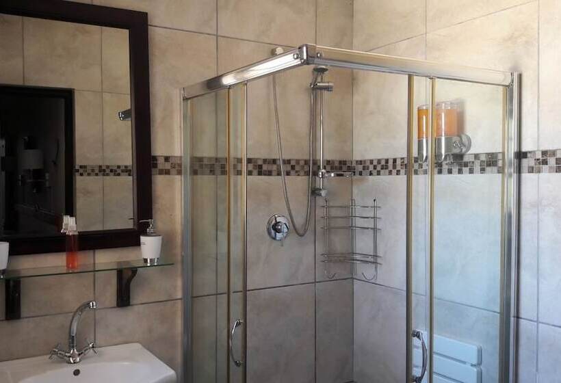 تختخواب و صبحانه Anchorage Guest House