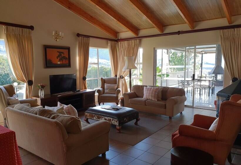 Bed and Breakfast Ash River Lodge