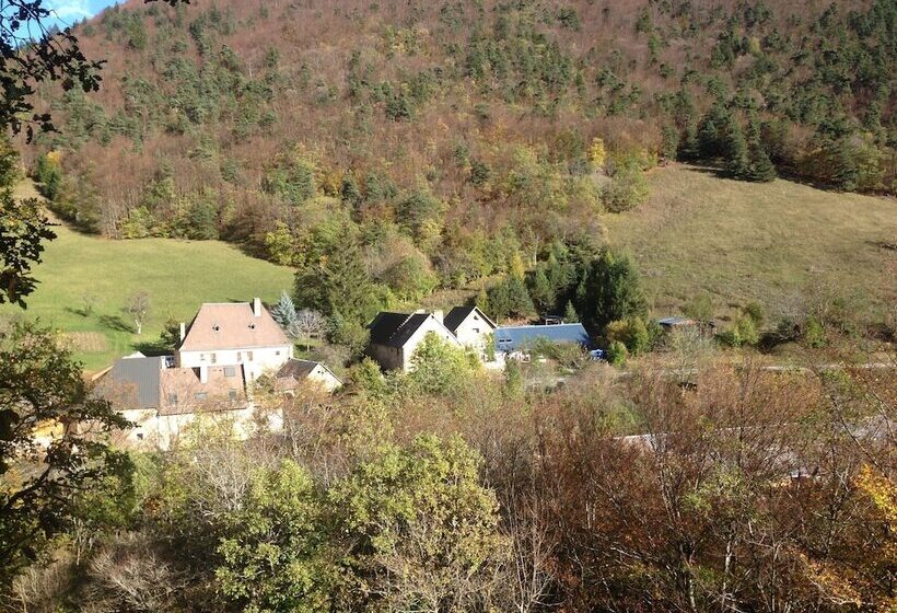 مبيت وإفطار Au Fil Des Saisons