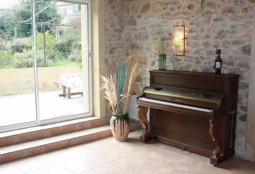 ベッドアンドブレックファースト Chambres D Hôtes Les Gragniotes