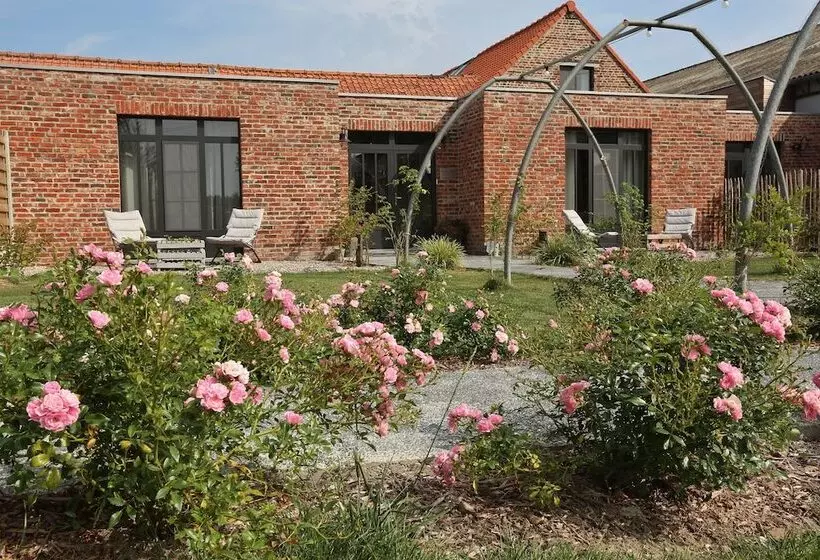 ベッドアンドブレックファースト Chambres D´hotes Herbes Folles