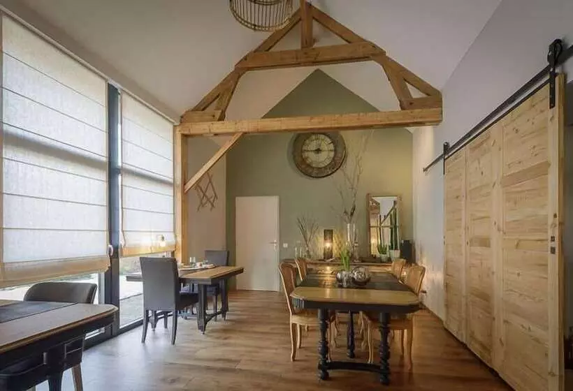 ベッドアンドブレックファースト Chambres D´hotes Herbes Folles