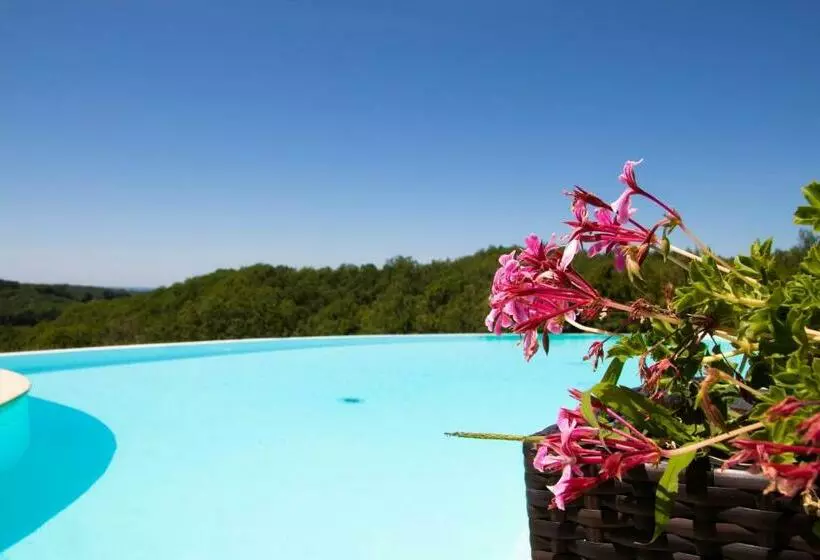 Aamiaismajoitus (B&B) Domaine De Janis & Spa