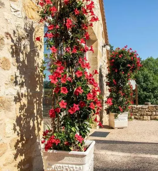 Aamiaismajoitus (B&B) Domaine De Janis & Spa