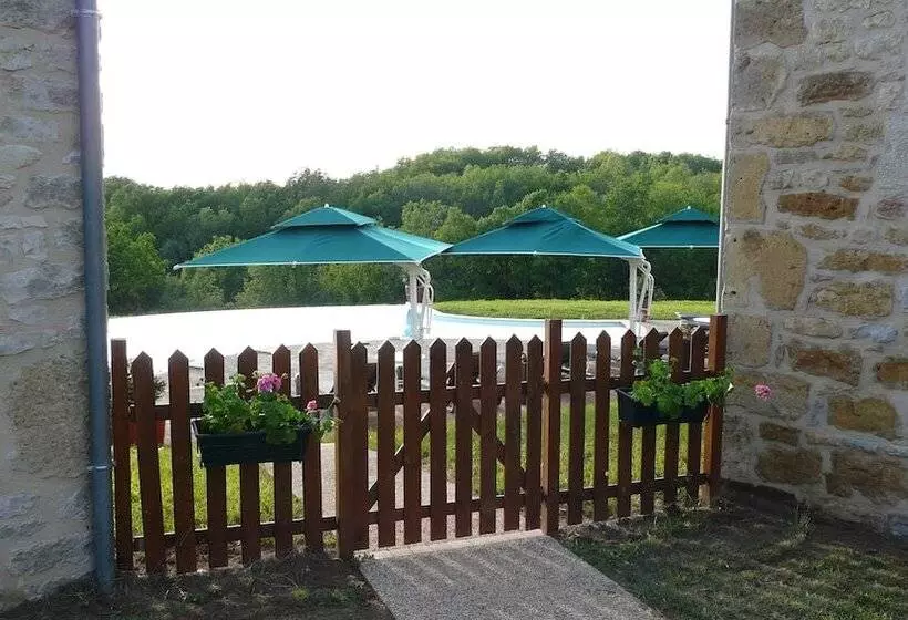 Aamiaismajoitus (B&B) Domaine De Janis & Spa
