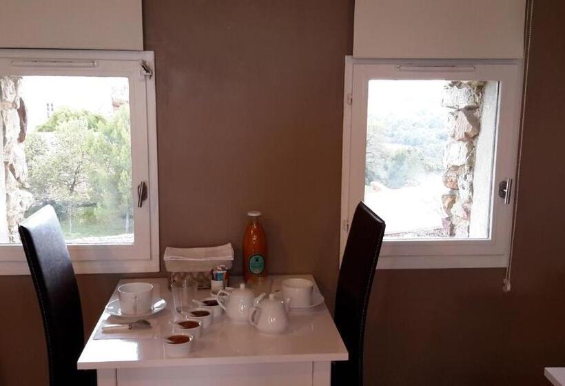 مبيت وإفطار Esprit Garrigues D Uzès