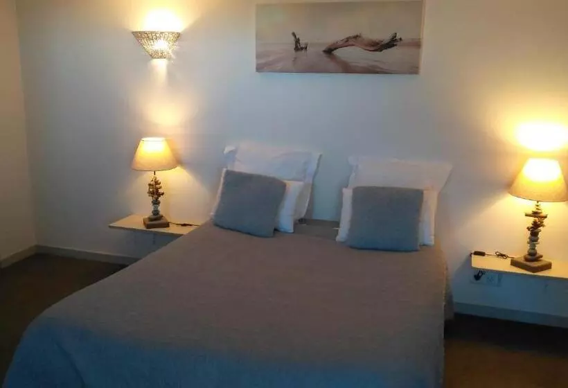 Aamiaismajoitus (B&B) Esprit Garrigues D Uzès