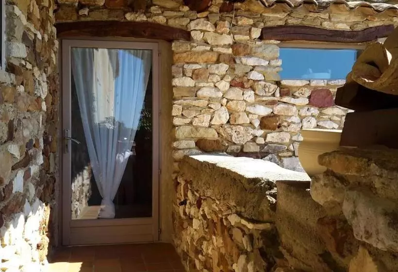 Aamiaismajoitus (B&B) Esprit Garrigues D Uzès