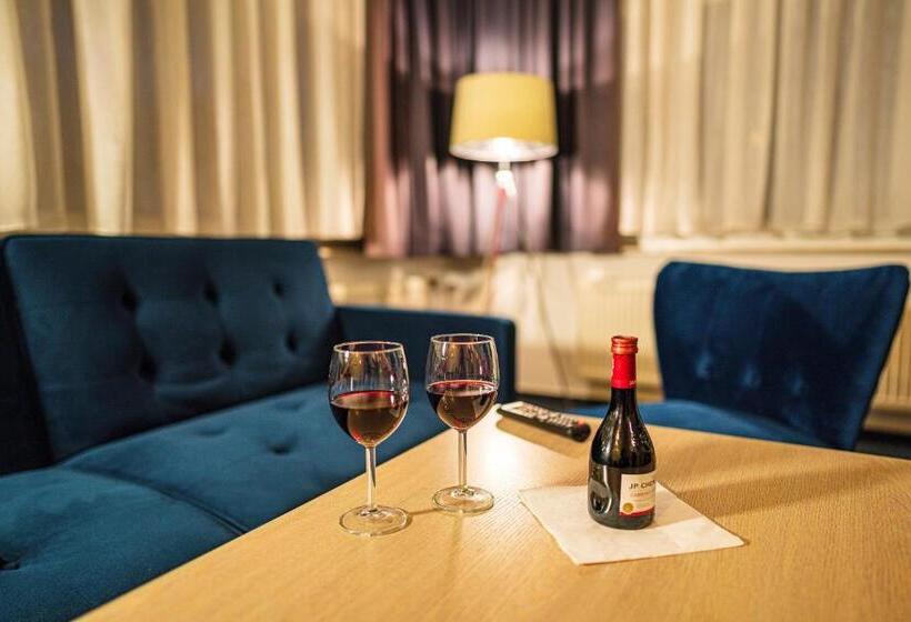 בית מלון כפרי Apart