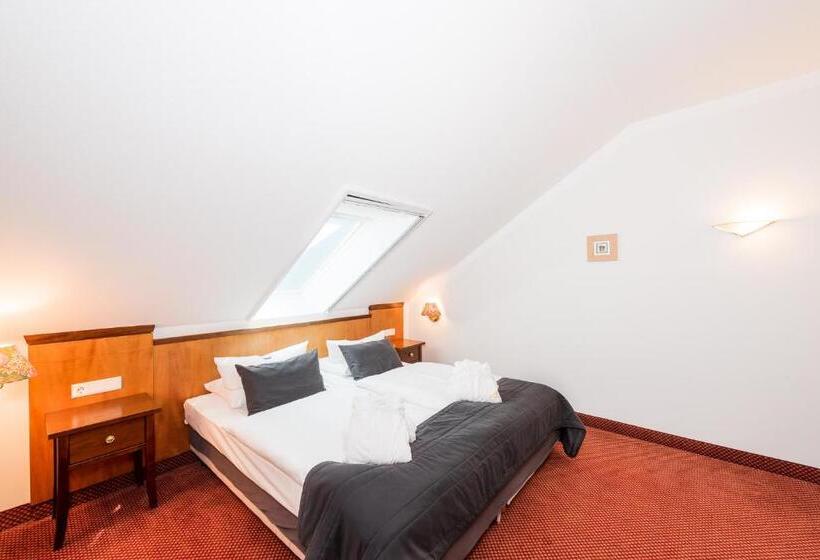 Bel Air Strandhotel Glowe