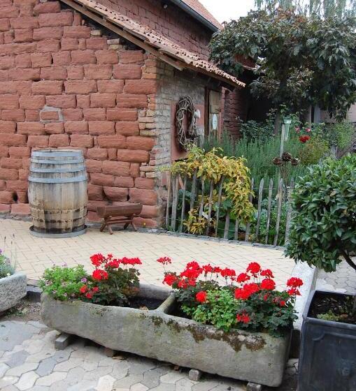 בית מלון כפרי Heinrichs Winery Bed & Breakfast