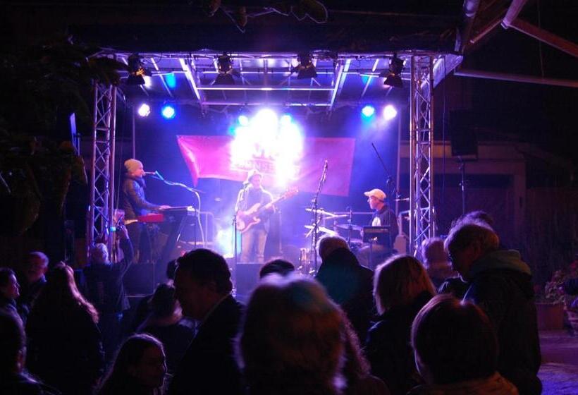 בית מלון כפרי Heinrichs Winery Bed & Breakfast