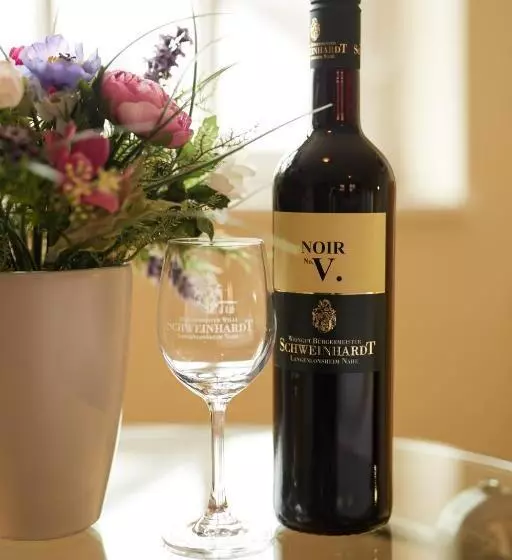 Hotelli Heinrichs Winery Bed & Breakfast