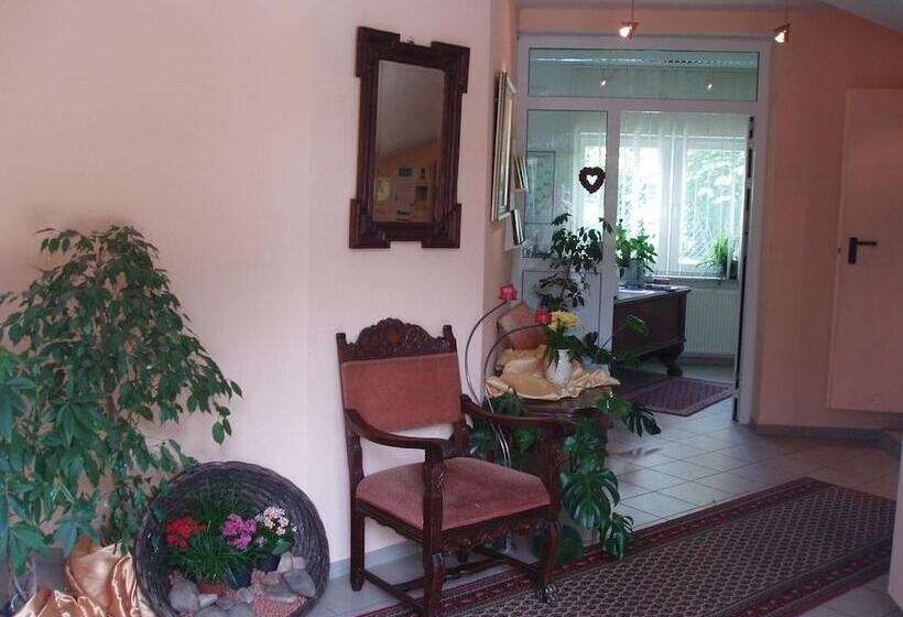 Land Gut Hotel Burgblick