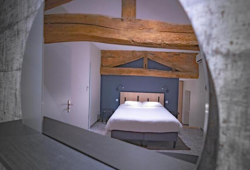 호텔 Restaurant Les 3 Piliers