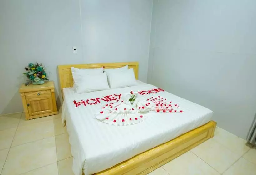 Quyet Thang Doc Let Hotel & Beach