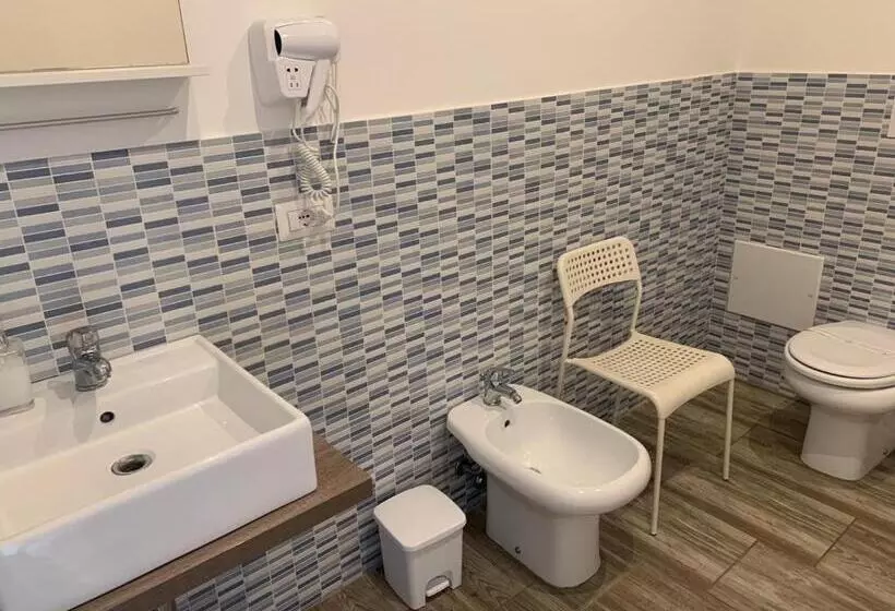 Aamiaismajoitus (B&B) Borgomarino S Room