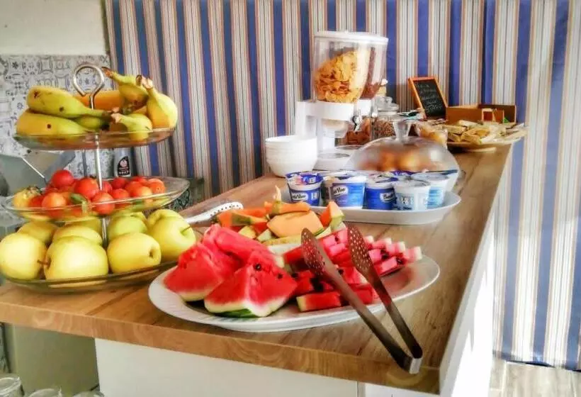 Aamiaismajoitus (B&B) Borgomarino S Room