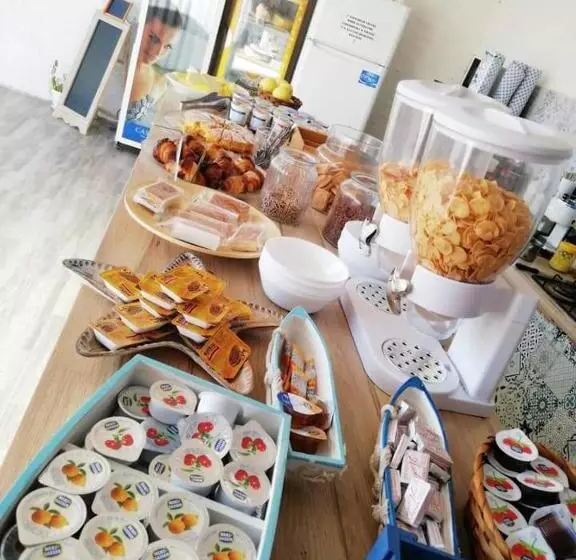 Aamiaismajoitus (B&B) Borgomarino S Room