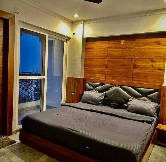 Bonfire Hostels Rishikesh