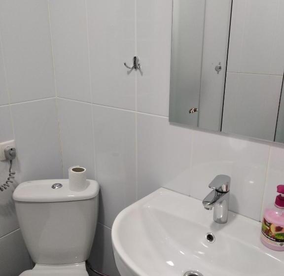 هتل 12 Months Mini