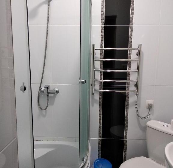 هتل 12 Months Mini