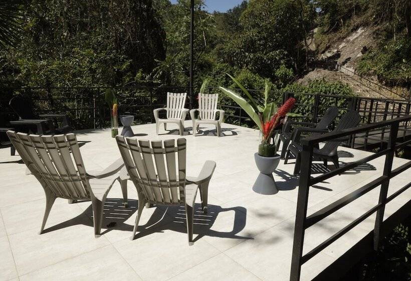 Отель Ananda Boutique La Vega