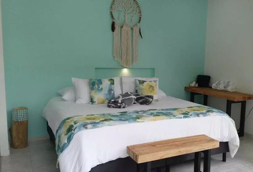 ホテル Ananda Boutique La Vega