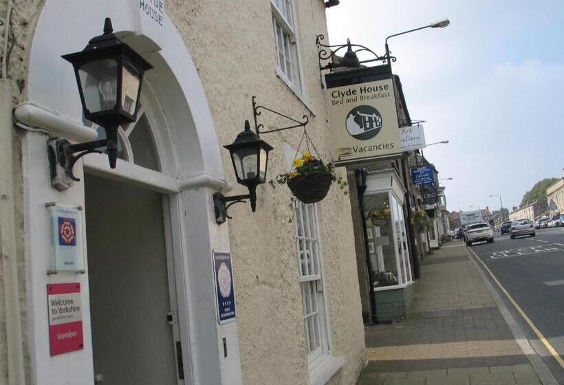 ペンション Clyde House