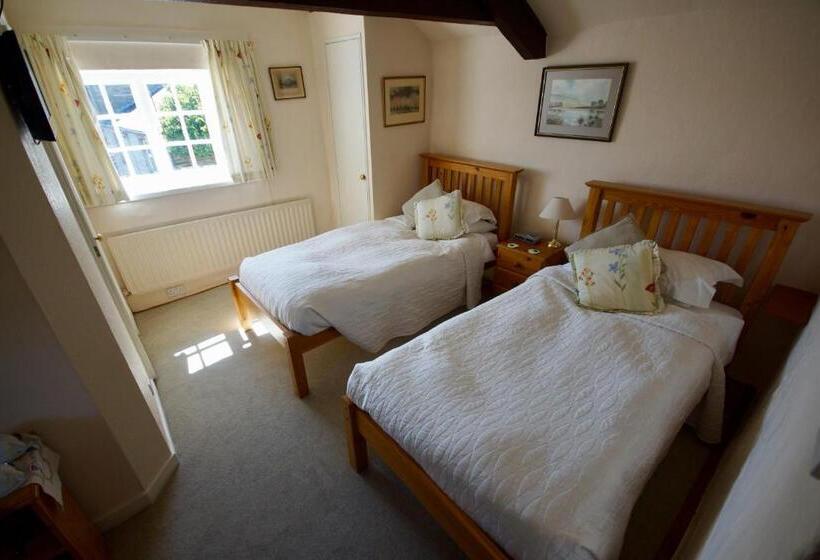 ペンション Clyde House