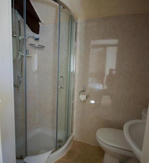 ペンション Clyde House