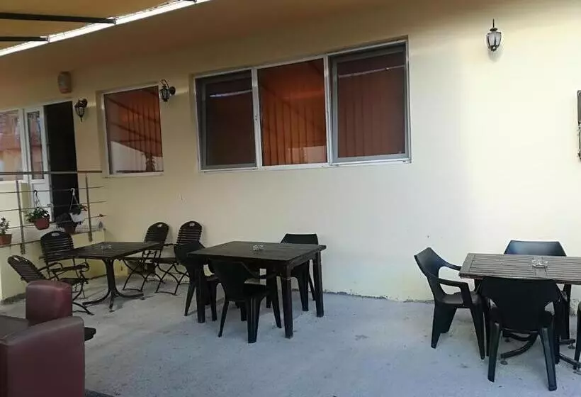پانسیون Vila Axel