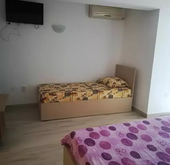 پانسیون Vila Axel