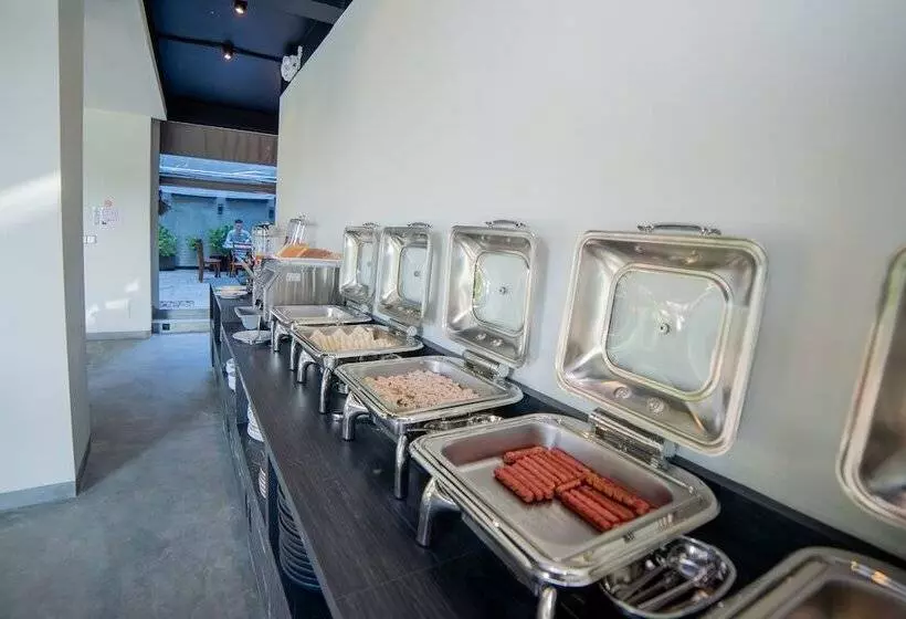 پانسیون Whale Shark Beach