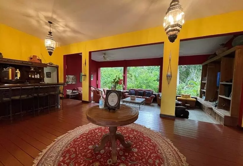 هتل Serena Boutique