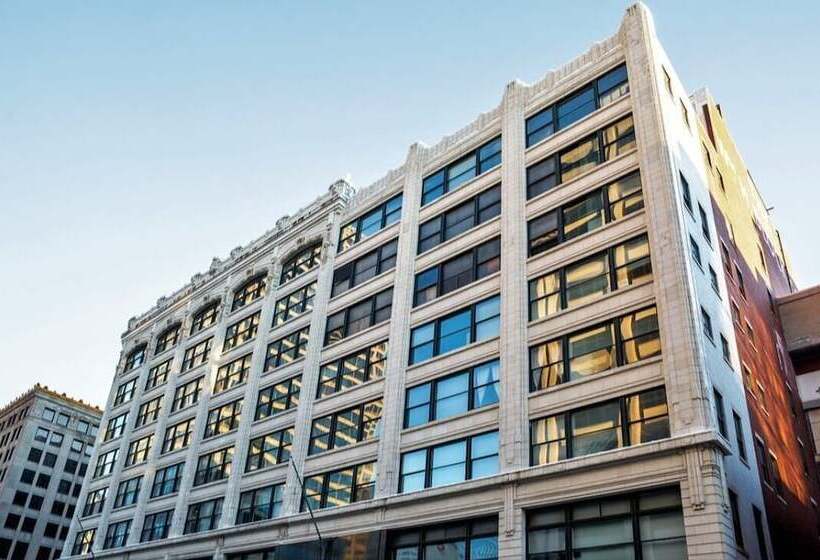 2br/2ba In The Block Apartment By Cozysuites