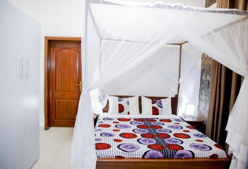 تختخواب و صبحانه Kay Sun