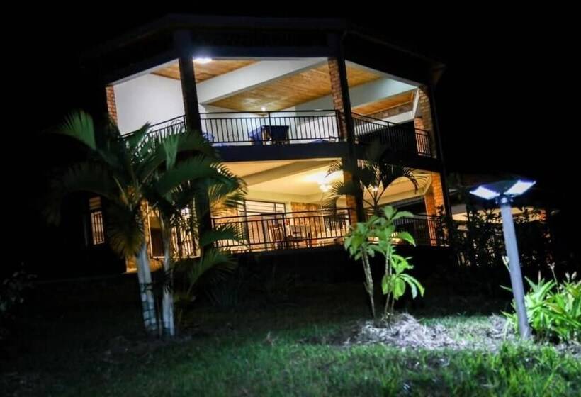 تختخواب و صبحانه Kay Sun